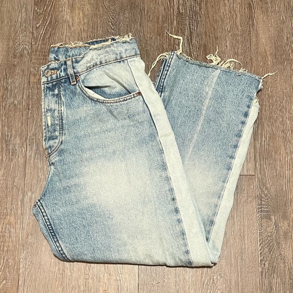 ZARA TRF IX’D Makers Two Tone Distressed Jeans Size 4 - Picture 4 of 8